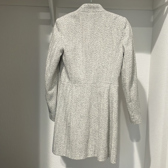 Zara Coat - Picture 2 of 4